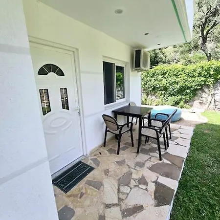 Apartamento Studio Artik Retreat 4 *